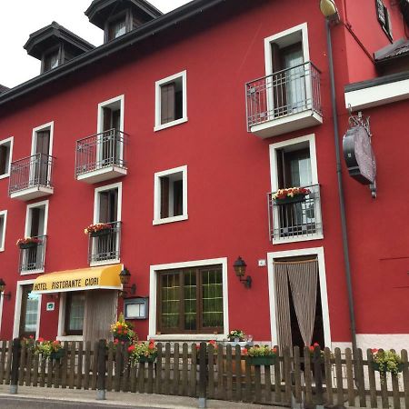Albergo Ciori อาเซียโก ภายนอก รูปภาพ
